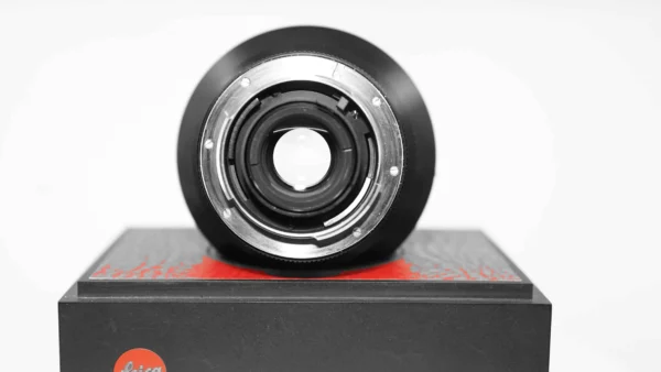 LEICA Elmarit-R 19mm f/2.8 MF 2 Cam Lens Boxed #2736011 - Image 2