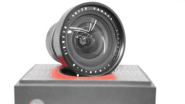 LEICA Elmarit-R 19mm f/2.8 MF 2 Cam Lens Boxed #2736011 - Image 9