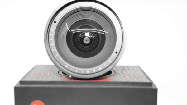 LEICA Elmarit-R 19mm f/2.8 MF 2 Cam Lens Boxed #2736011 - Image 7
