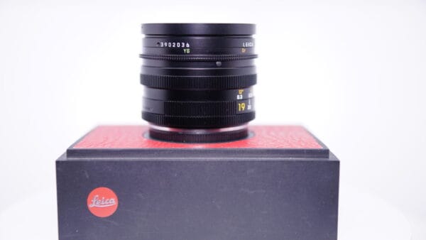 LEICA Elmarit-R 19mm f/2.8 Lens ROM VII #3902036 - Image 5