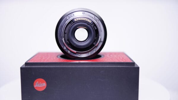 LEICA Elmarit-R 19mm f/2.8 Lens ROM VII #3902036 - Image 9
