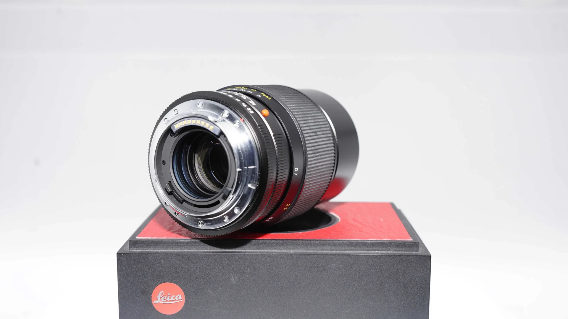 LEICA APO-Maco-Elmarit-R 100mm f/2.8 ROM Lens Boxed #3901240 - Image 13
