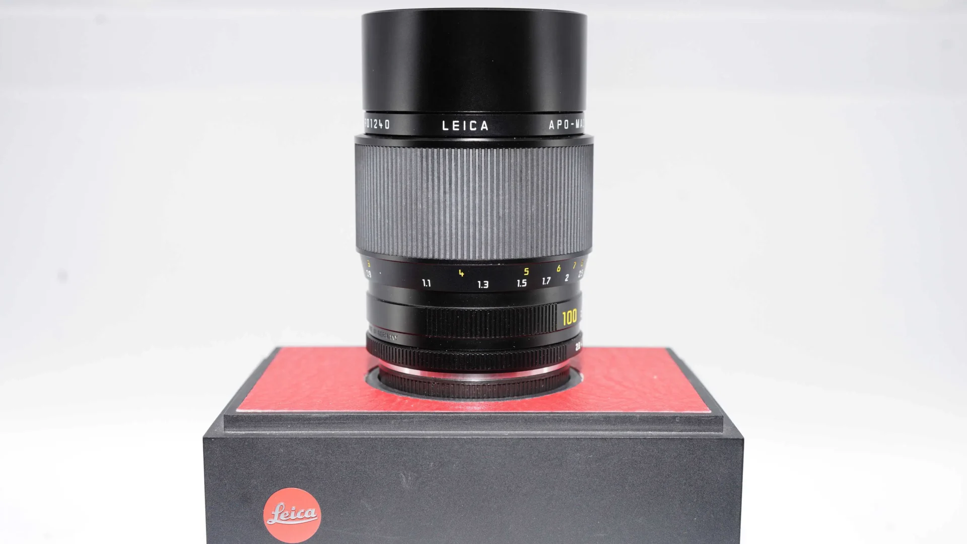 LEICA APO-Maco-Elmarit-R 100mm f/2.8 ROM Lens Boxed #3901240 - Image 6
