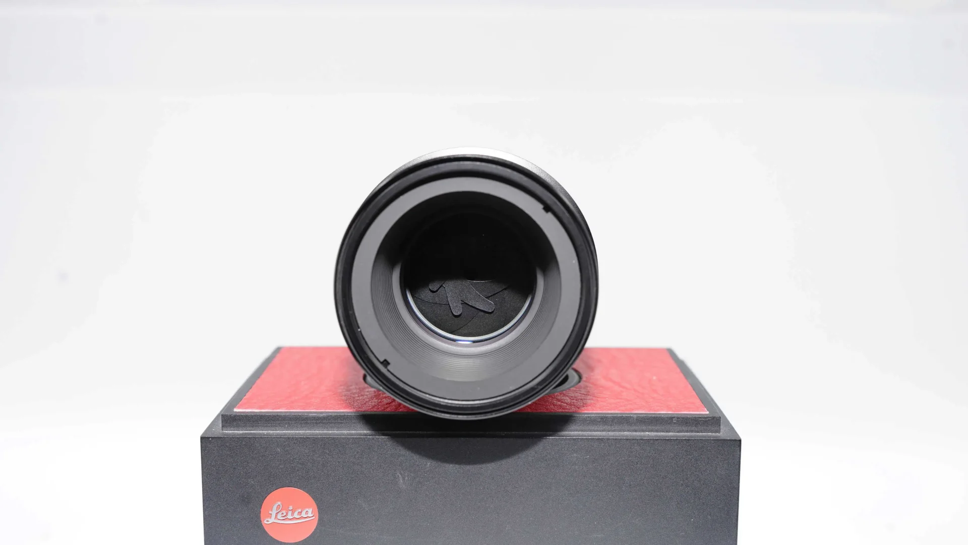 LEICA APO-Maco-Elmarit-R 100mm f/2.8 ROM Lens Boxed #3901240 - Image 8