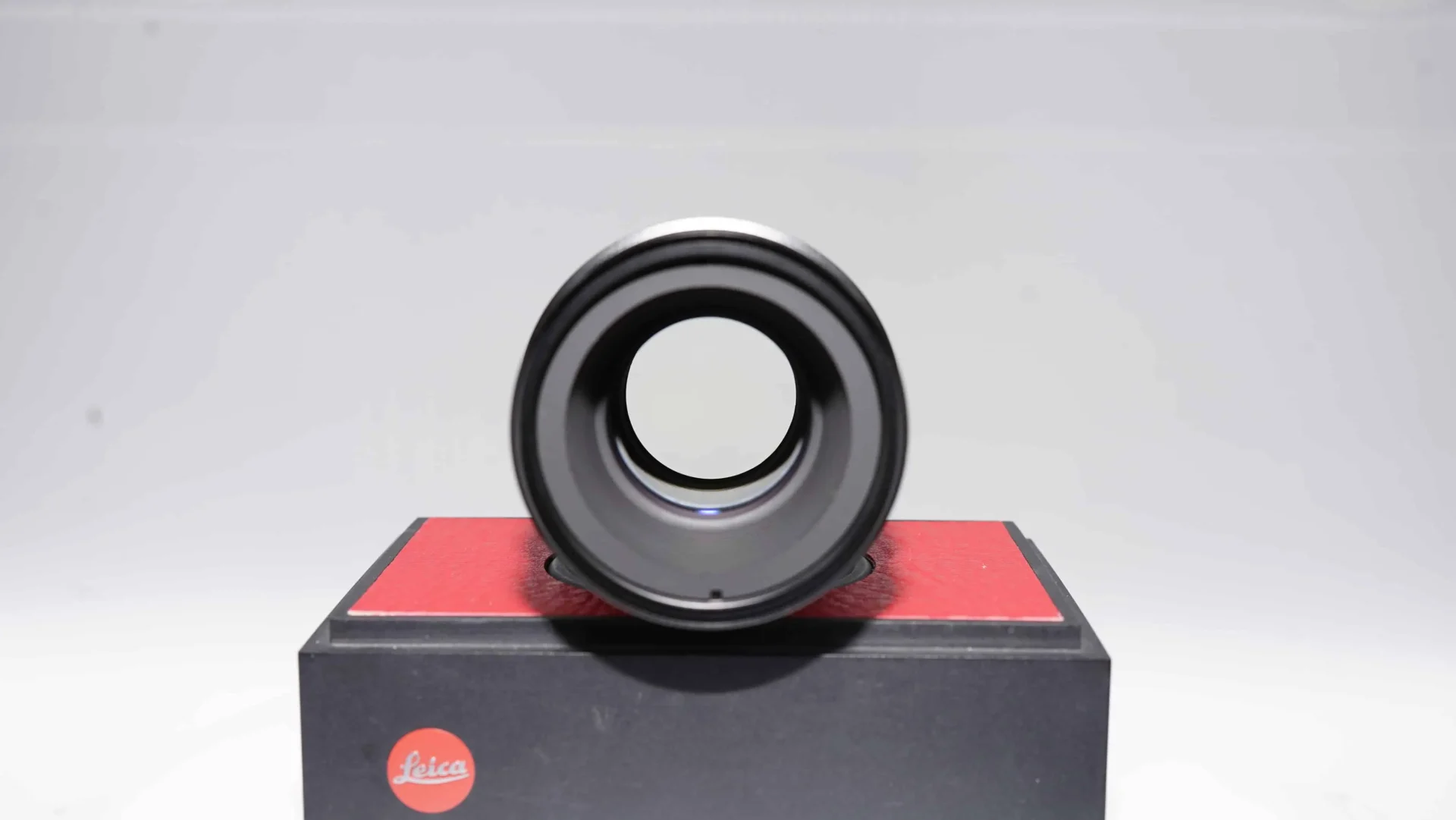 LEICA APO-Maco-Elmarit-R 100mm f/2.8 ROM Lens Boxed #3901240 - Image 9