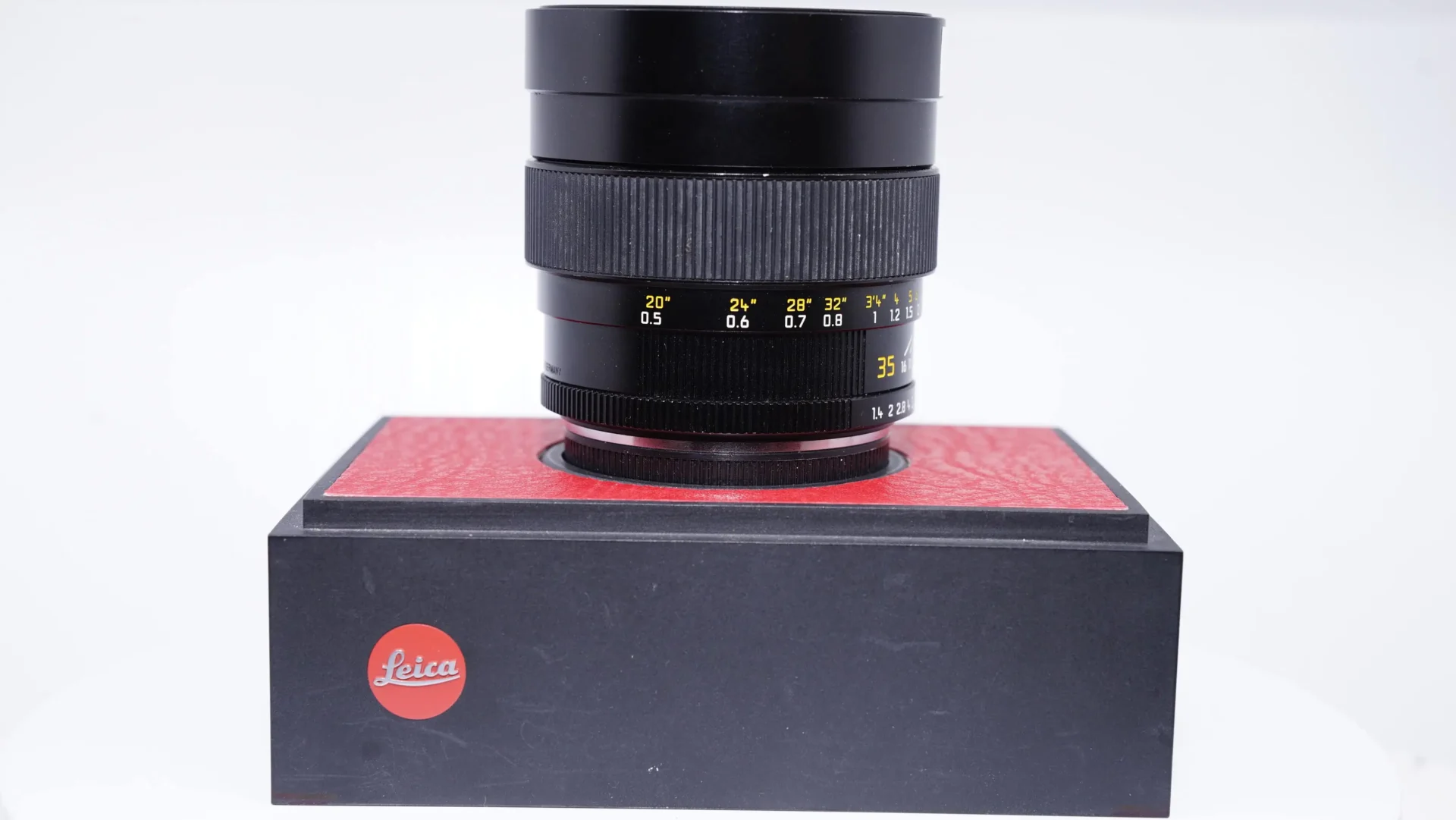 LEICA Summilux-R 35mm f/1.4 MF Lens ROM Boxed #3838782 - Image 6