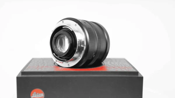 LEICA Summicron-R 35mm f/2 MF 3 Cam Lens Boxed #2860260 - Image 11