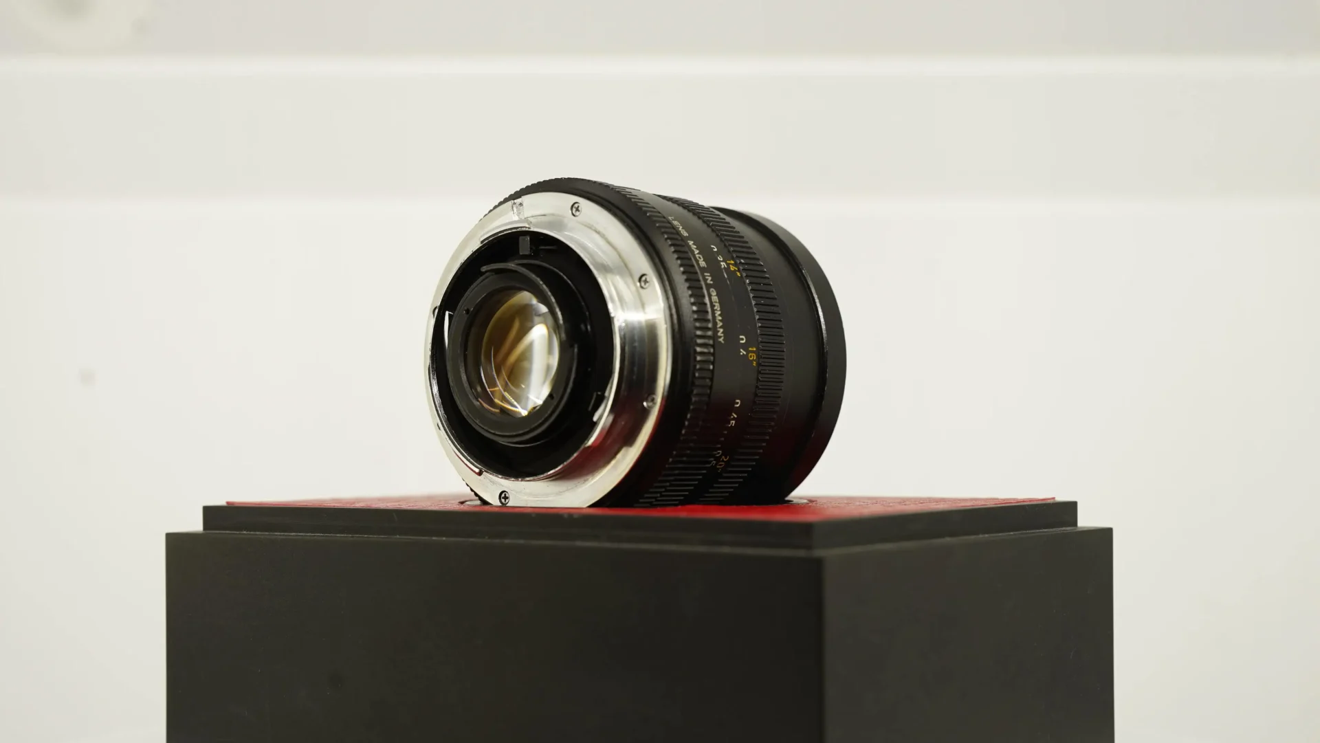 LEICA Summicron-R 35mm f/2 3 Cam lens #3247941 - Image 11